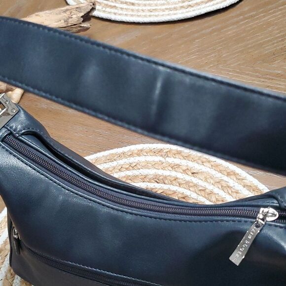 Kim Rogers Navy Leather Shoulder Bag Like New Condition - Picture 6 of 9